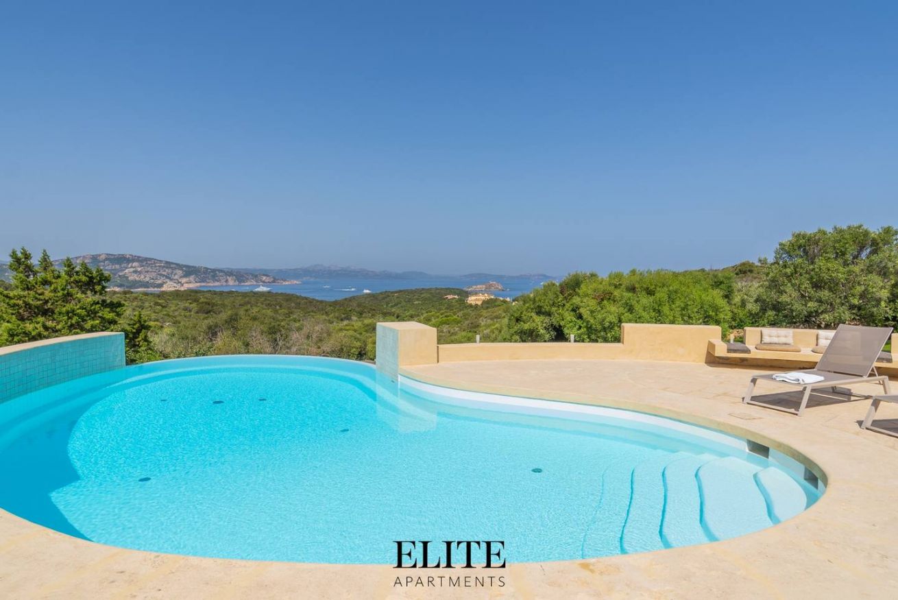 luxury-villa-esperia-con-piscina-privata-01